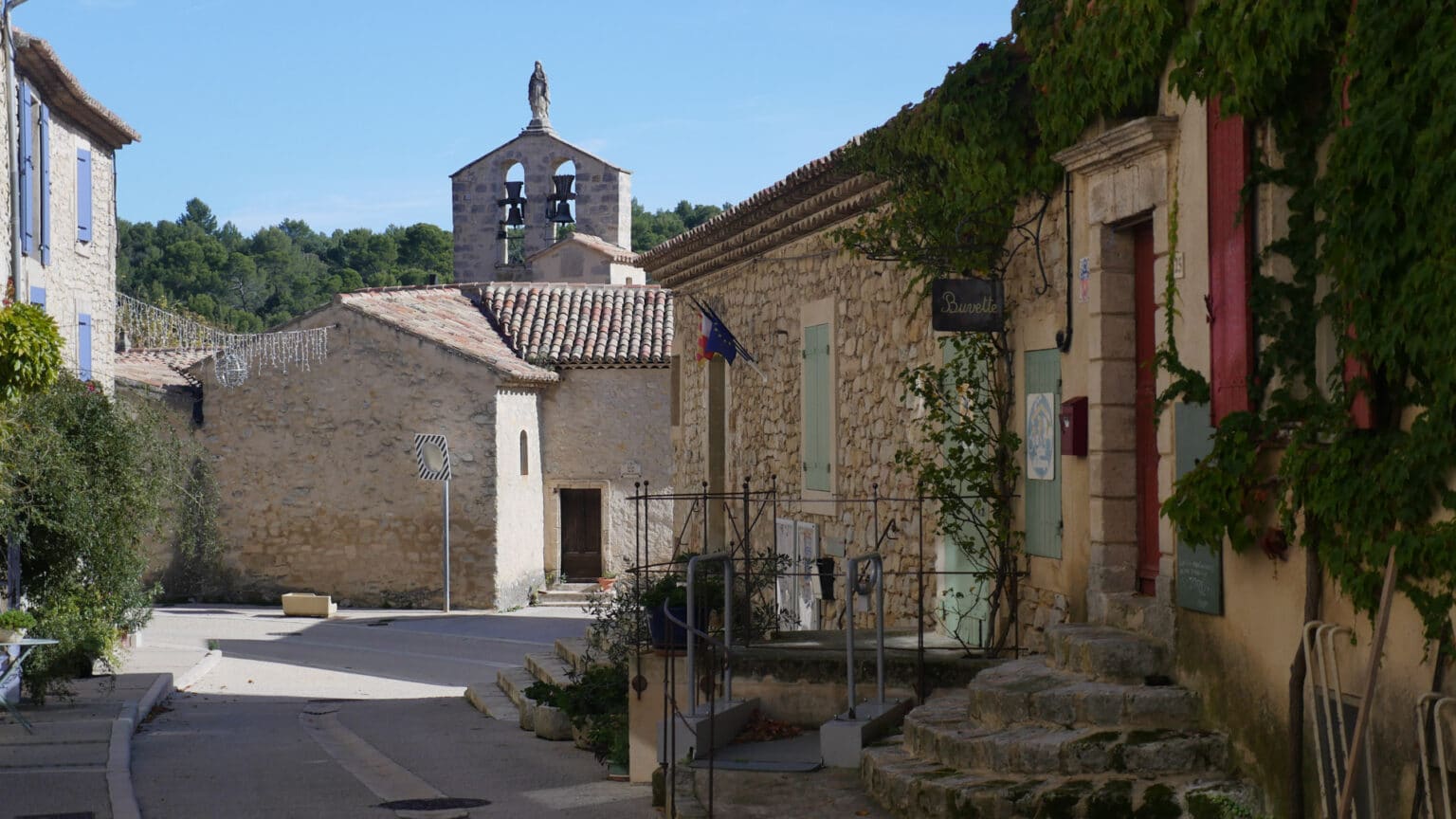 eglise-romane-saint-etienne